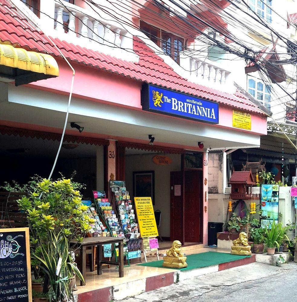 The Britannia Hotel Чиангмай Екстериор снимка